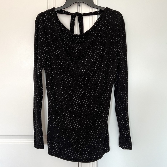 CAbi Tie Back Tee Blouse Top Style 3054 Size Medium - Picture 2 of 9